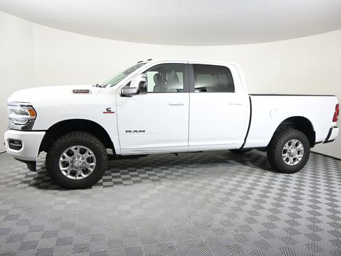 Used 2024 RAM 2500 Laramie AWD/4WD image 2