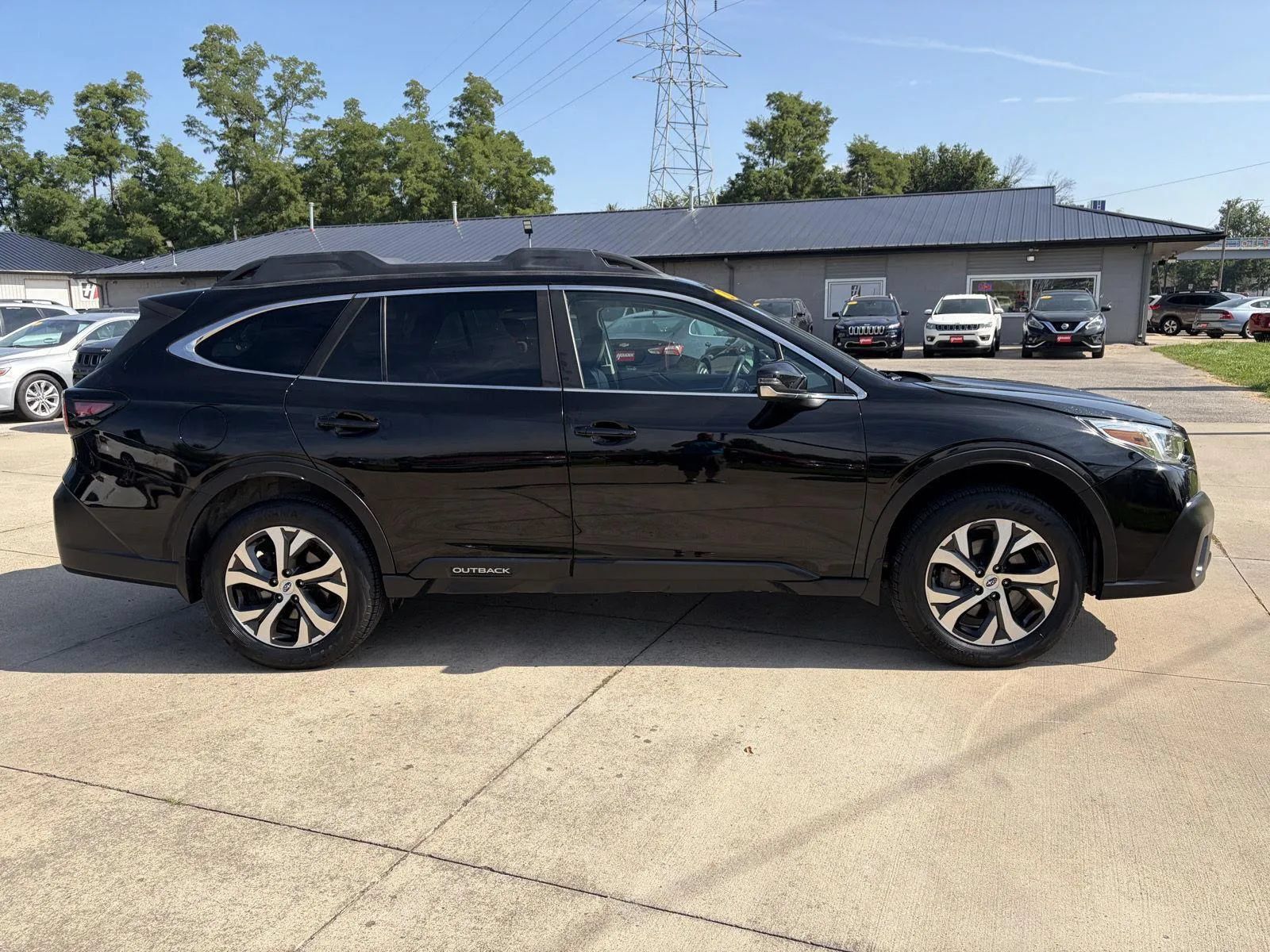Used 2020 Subaru Outback Limited w/ Popular Package #2 AWD/4WD image 4