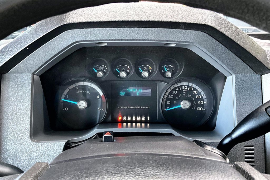 Used 2016 Ford F250 XLT w/ Snow Plow Prep Package AWD/4WD image 12