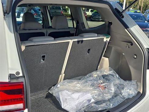 New 2026 Volkswagen Atlas SE FWD image 26