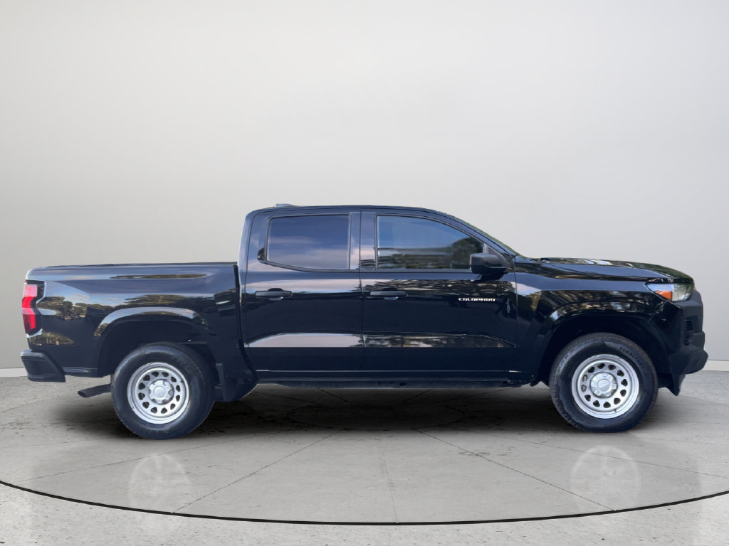 Used 2023 Chevrolet Colorado W/T RWD image 9