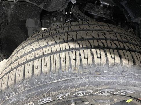 New 2026 RAM 1500 4x4 Crew Cab image 43