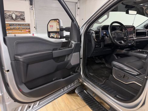 Used 2023 Ford F250 Lariat w/ Sport Appearance Package AWD/4WD image 12