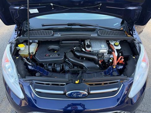 Used 2016 Ford C-MAX Energi SEL w/ Equipment Group 302A FWD image 18