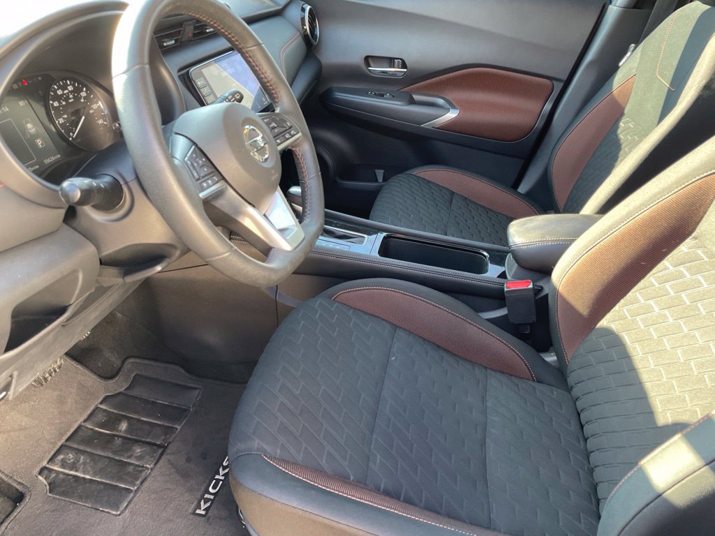Used 2021 Nissan Kicks SR FWD image 9