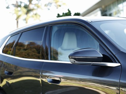 New 2026 BMW X3 xDrive30 w/ Premium Package image 5