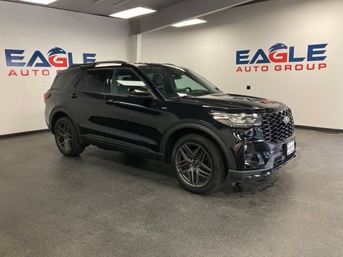 Used 2025 Ford Explorer ST-Line w/ ST-Line Street Pack AWD/4WD image 1