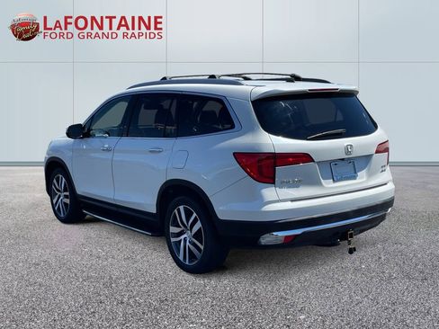 Used 2016 Honda Pilot Elite image 5