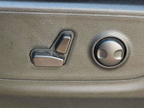 Used 2025 RAM 1500 Big Horn AWD/4WD image 17