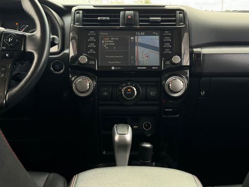 Used 2024 Toyota 4Runner TRD Off-Road Premium image 24