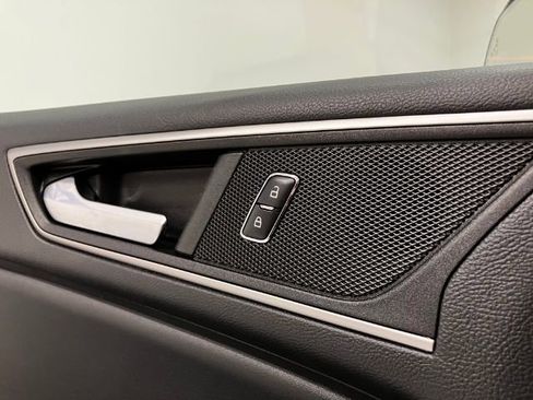 Used 2016 Ford Edge SEL w/ Equipment Group 201A image 24