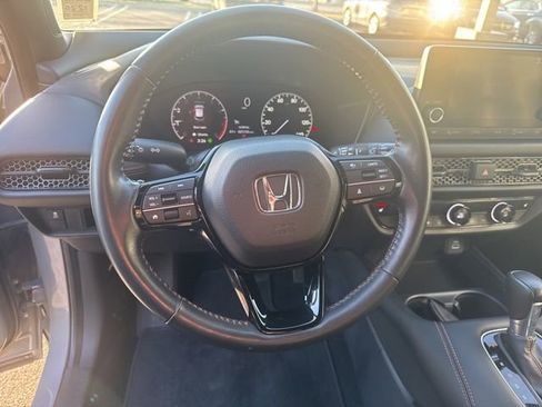 Used 2023 Honda HR-V Sport image 13