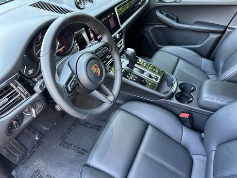 Used 2026 Porsche Macan Turbo AWD/4WD image 4