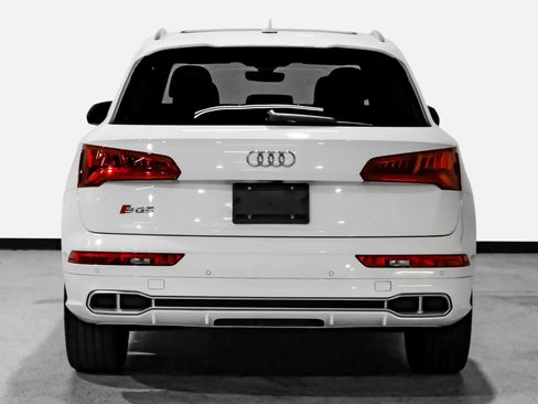 Used 2018 Audi SQ5 Prestige w/ Prestige Package AWD/4WD image 7
