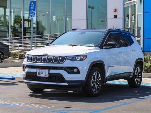 Used 2022 Jeep Compass Limited AWD/4WD image 3