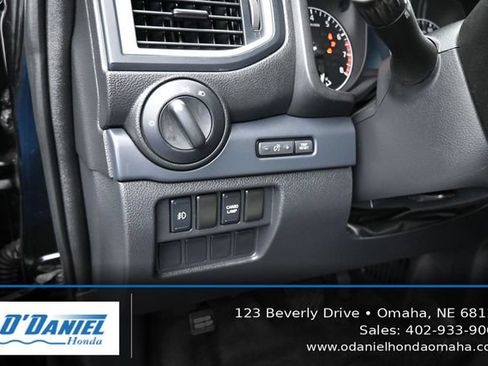 Used 2017 Nissan Titan S AWD/4WD image 27