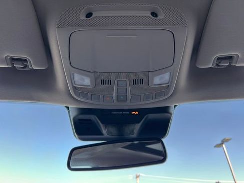 Used 2024 Ford Expedition Limited image 13