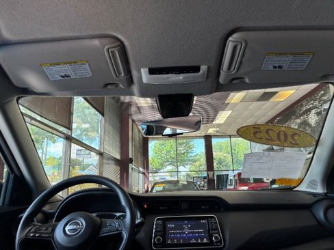 Used 2025 Nissan Kicks Play S w/ Interior Electronics Package FWD image 32