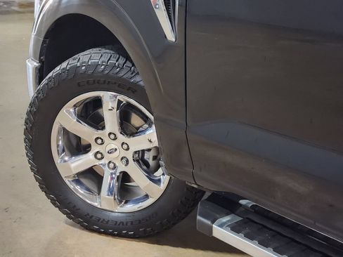 Used 2021 Ford F150 Lariat AWD/4WD image 23