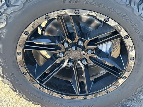 Used 2019 GMC Sierra 1500 Denali w/ Denali Ultimate Package image 10