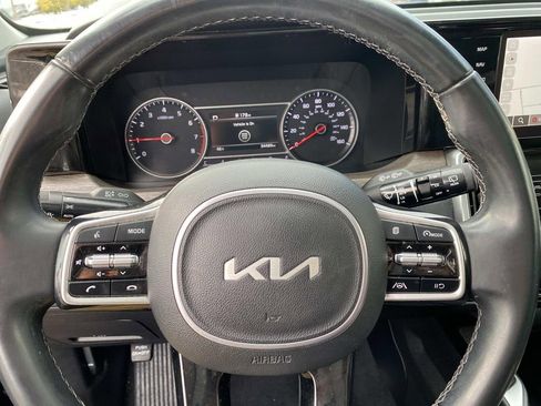 Used 2022 Kia Sorento S w/ Panoramic Sunroof Package image 17