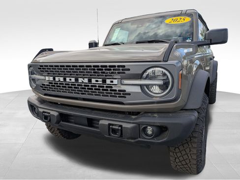 New 2025 Ford Bronco Badlands AWD/4WD image 10