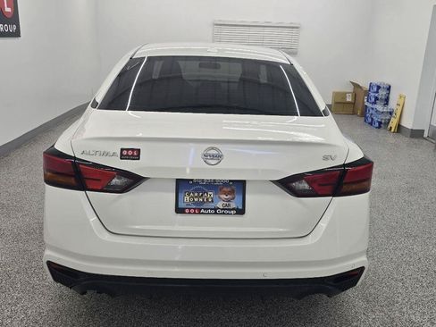 Used 2022 Nissan Altima 2.5 SV FWD image 4
