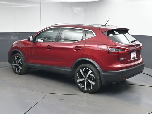 Used 2020 Nissan Rogue Sport SL w/ Premium Package image 6