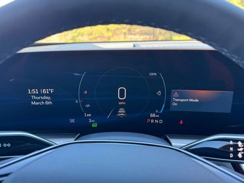 New 2025 Cadillac Lyriq Luxury image 27