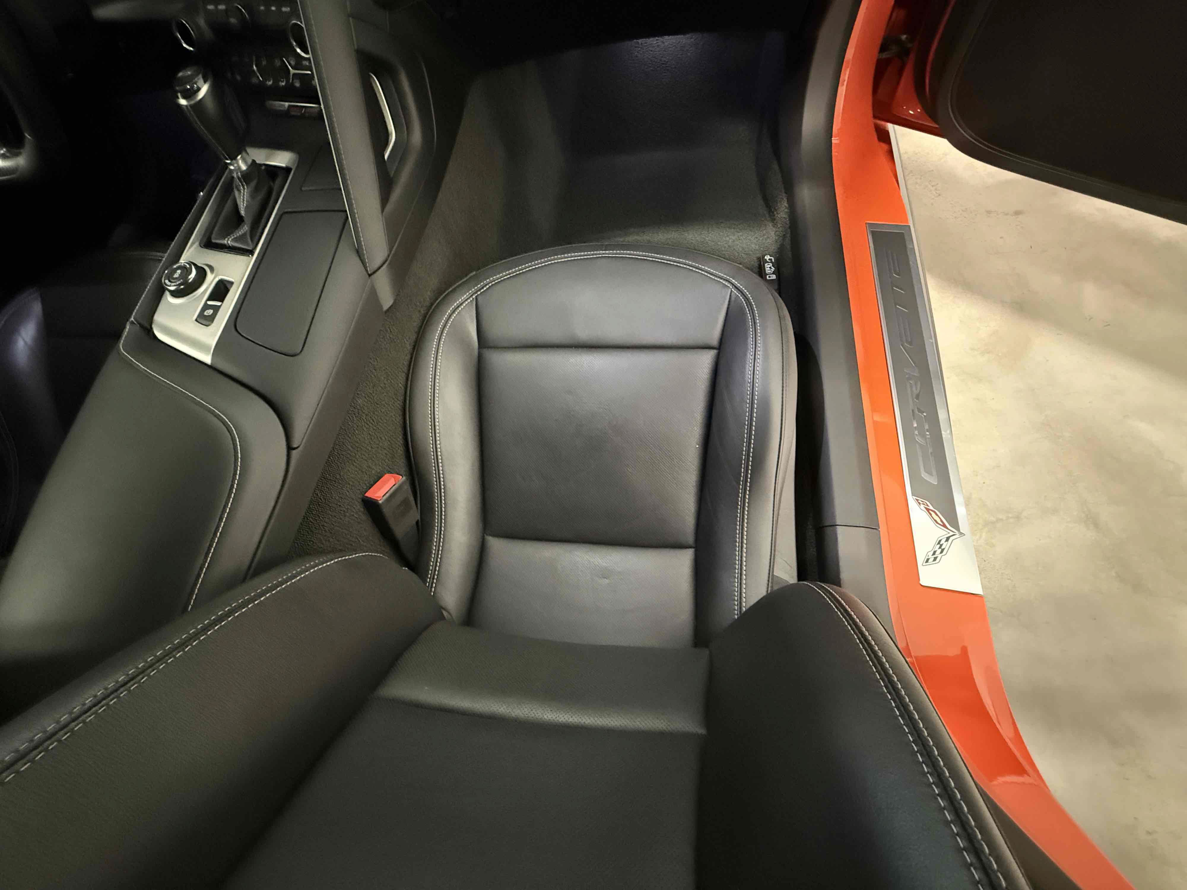 Used 2019 Chevrolet Corvette Z06 RWD image 40