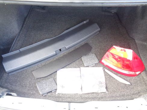 Used 2013 Volkswagen Passat 2.5 SE image 14