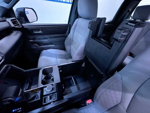 Used 2025 Toyota Tundra SR5 AWD/4WD image 28