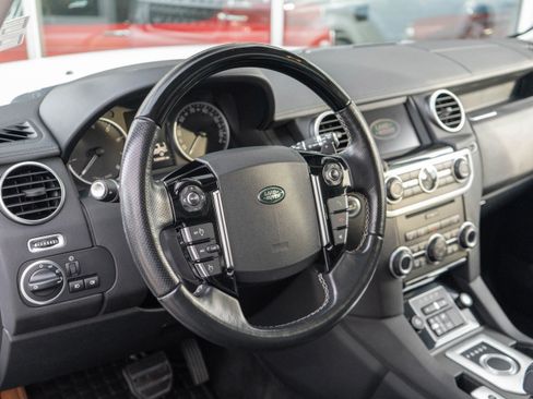 Used 2016 Land Rover LR4 HSE Silver Edition AWD/4WD image 14