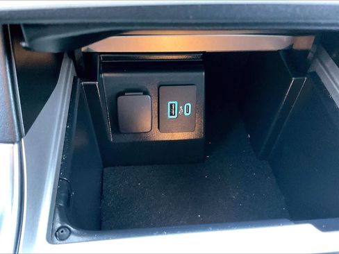 Used 2023 Ford Explorer XLT w/ Equipment Group 202A image 35