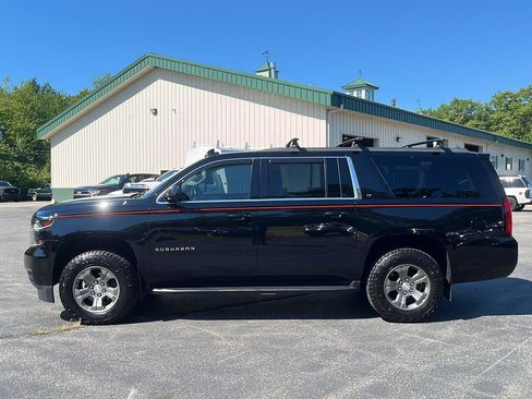 Used 2017 Chevrolet Suburban LT AWD/4WD image 3