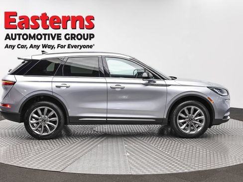 Used 2022 Lincoln Corsair AWD w/ Premium Package image 4