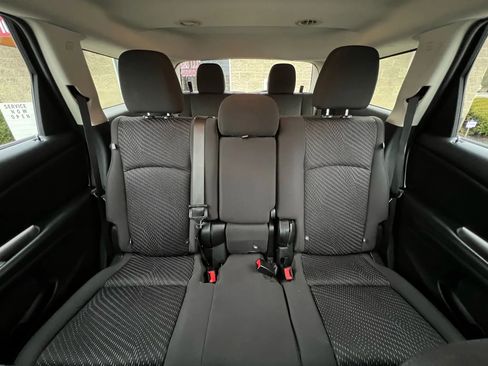 Used 2018 Dodge Journey SE w/ Popular Equipment Group FWD image 25