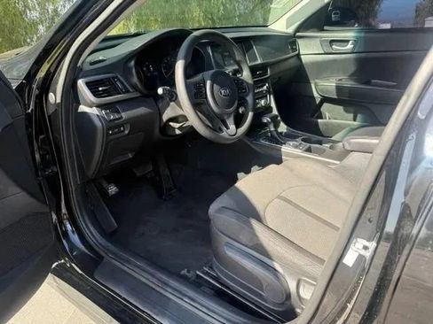 Used 2018 Kia Optima LX w/ 17" Alloy Wheels Package FWD image 8