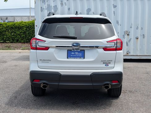 Used 2025 Subaru Ascent Touring AWD/4WD image 6