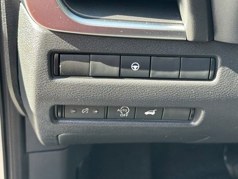 Certified 2023 Nissan Rogue SV w/ SV Premium B Package image 23