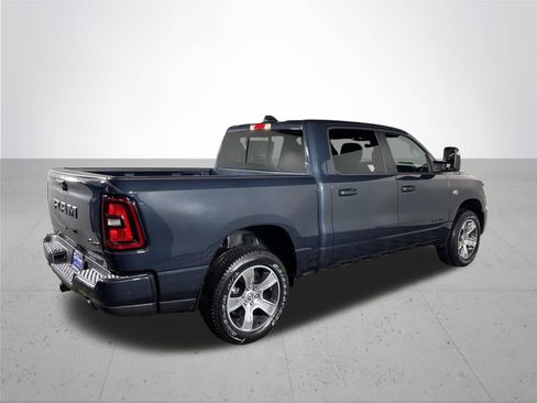 New 2026 RAM 1500 Express AWD/4WD image 6