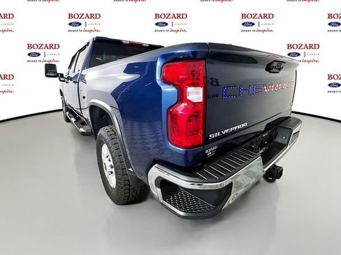 Used 2022 Chevrolet Silverado 2500 LT w/ Convenience Package image 6