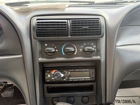 Used 2003 Ford Mustang V6 image 14