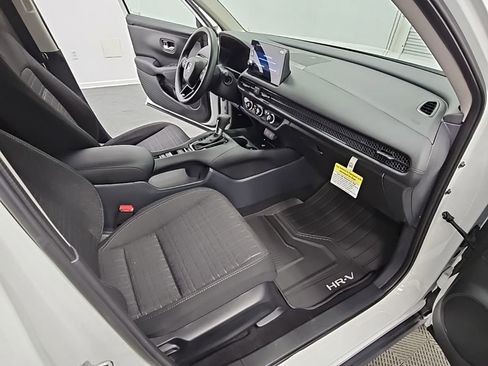 New 2026 Honda HR-V LX image 34