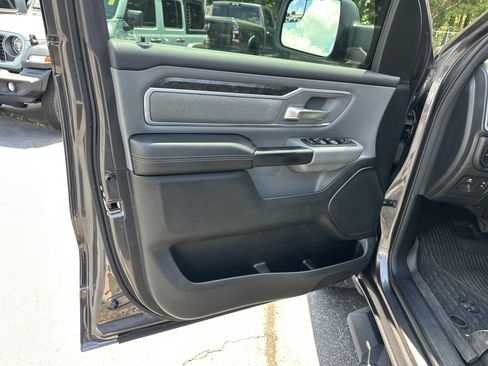 Used 2021 RAM 1500 Big Horn AWD/4WD image 12