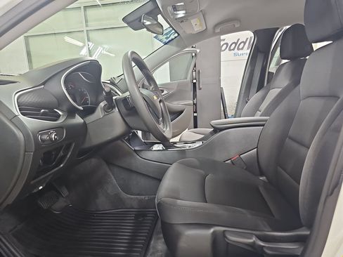 Certified 2024 Chevrolet Malibu LS FWD image 18