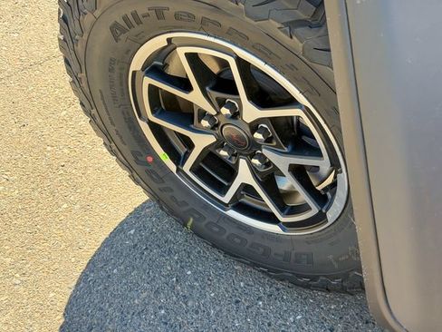 New 2026 Jeep Wrangler Unlimited Rubicon AWD/4WD image 11