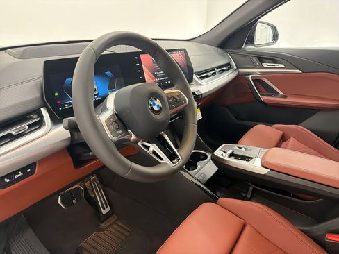 New 2026 BMW X2 xDrive28i w/ Technology Package AWD/4WD image 4