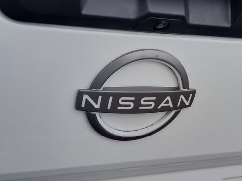 Used 2024 Nissan Frontier SV w/ Technology Package AWD/4WD image 39