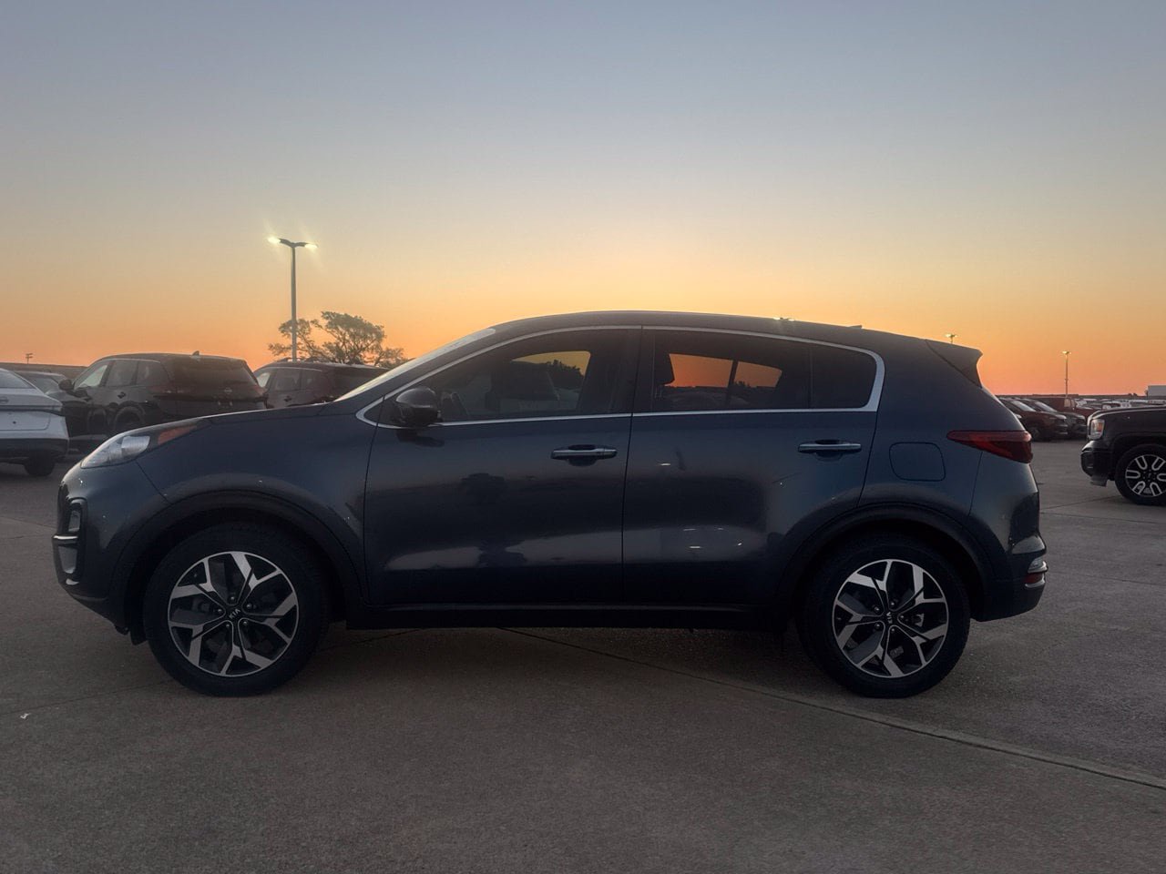 Used 2020 Kia Sportage EX AWD/4WD image 14